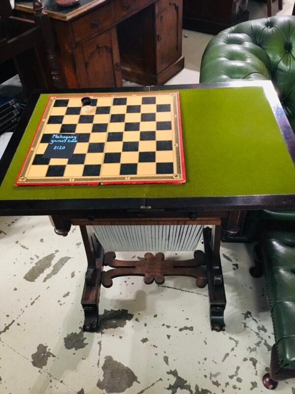 Antiques games table - Image 2