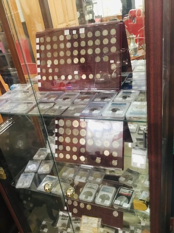 Large collection of American and Canadian coins