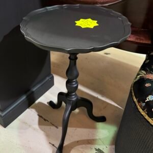 Small wine table