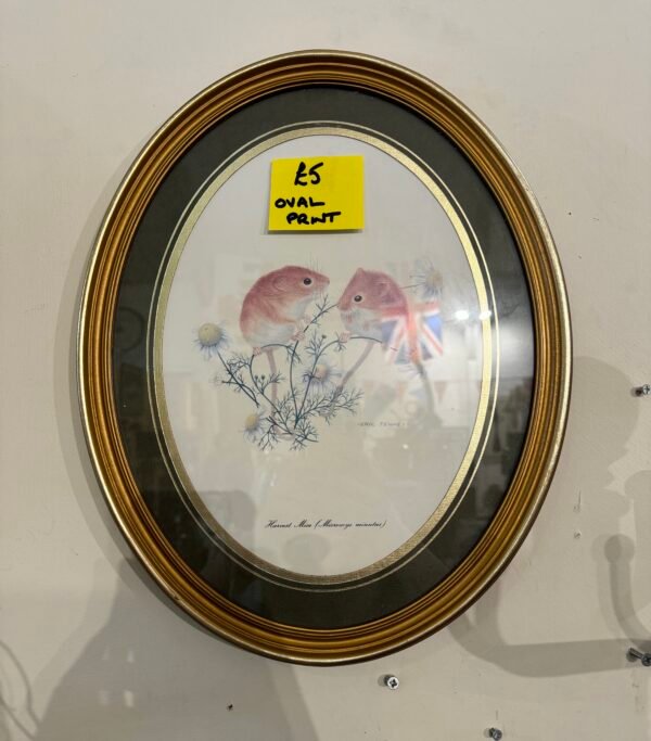 Oval print