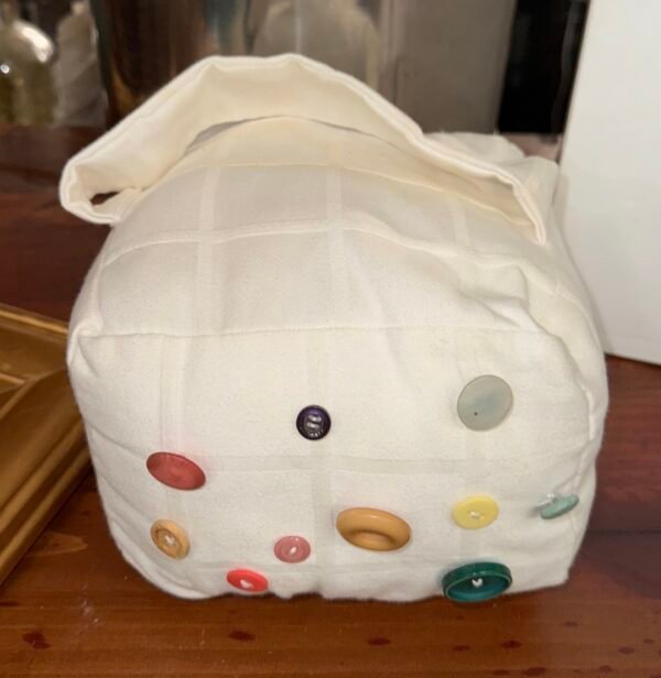 Button door stop