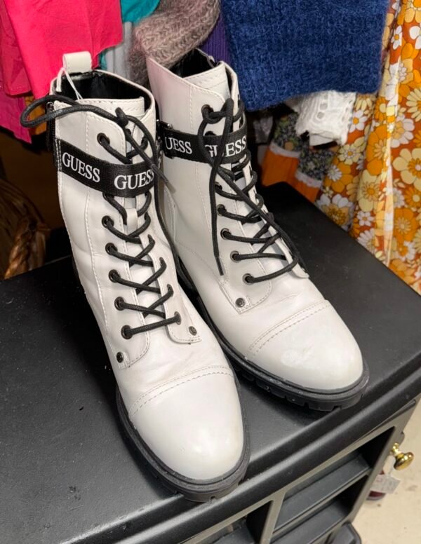 Guess boots (size 5)