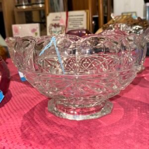 Lead crystal fruit bowl