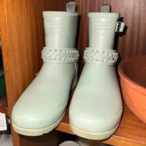Hunter ankle wellingtons (size 3)
