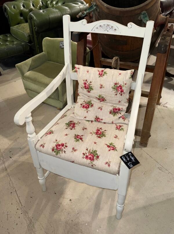Shabby chic chair