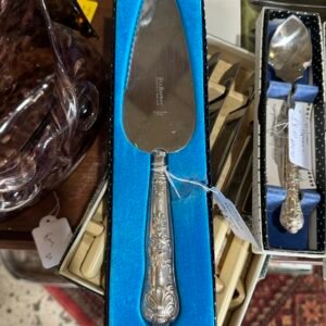 Silver handled cake server