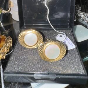 Cuff links