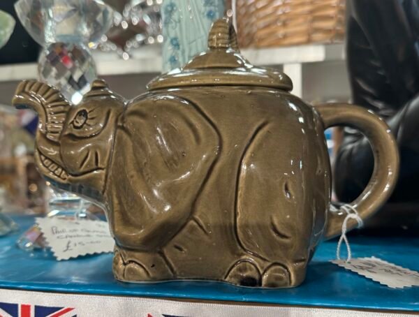 Elephant teapot