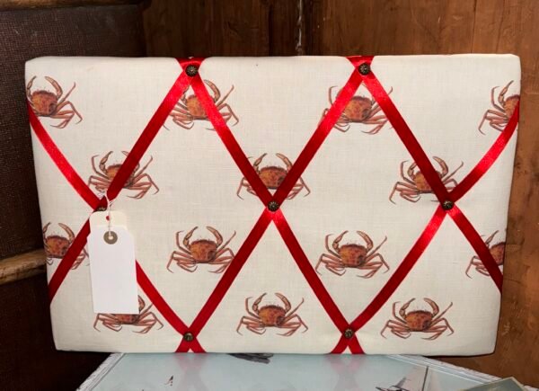 Crab memo board