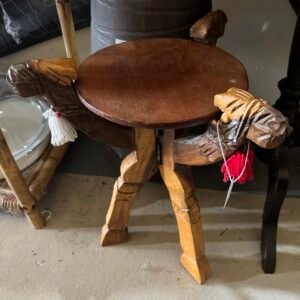 Small camel table