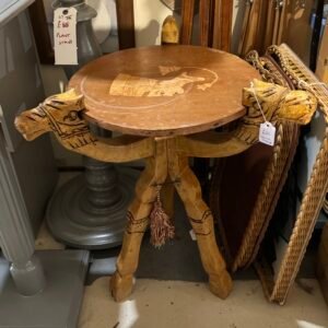 Large camel table