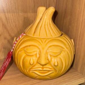 Crying onion face pot (unique pottery - 1970’s)