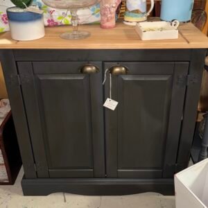 Rustic 2 door cupboard