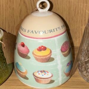 Fairy cakes sugar/preserve pot