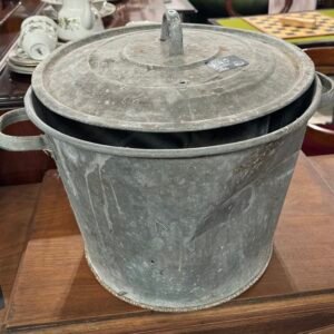 Metal pot