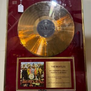 The Beatles Sgt. Pepper’s Lonely Hearts Club Band (limited edition collectors series)