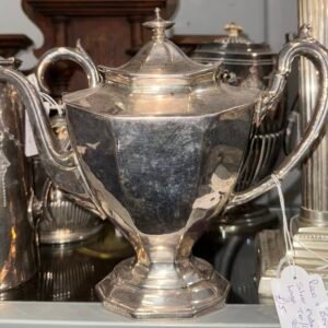 Reed and Barton silver plated large tea/coffee pot