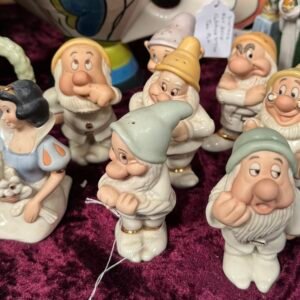Lenox Snow White cruet set