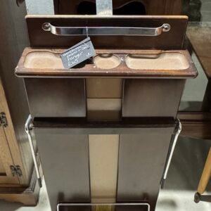 Gentleman’s press and coat hanger