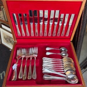 Vintage cutlery set